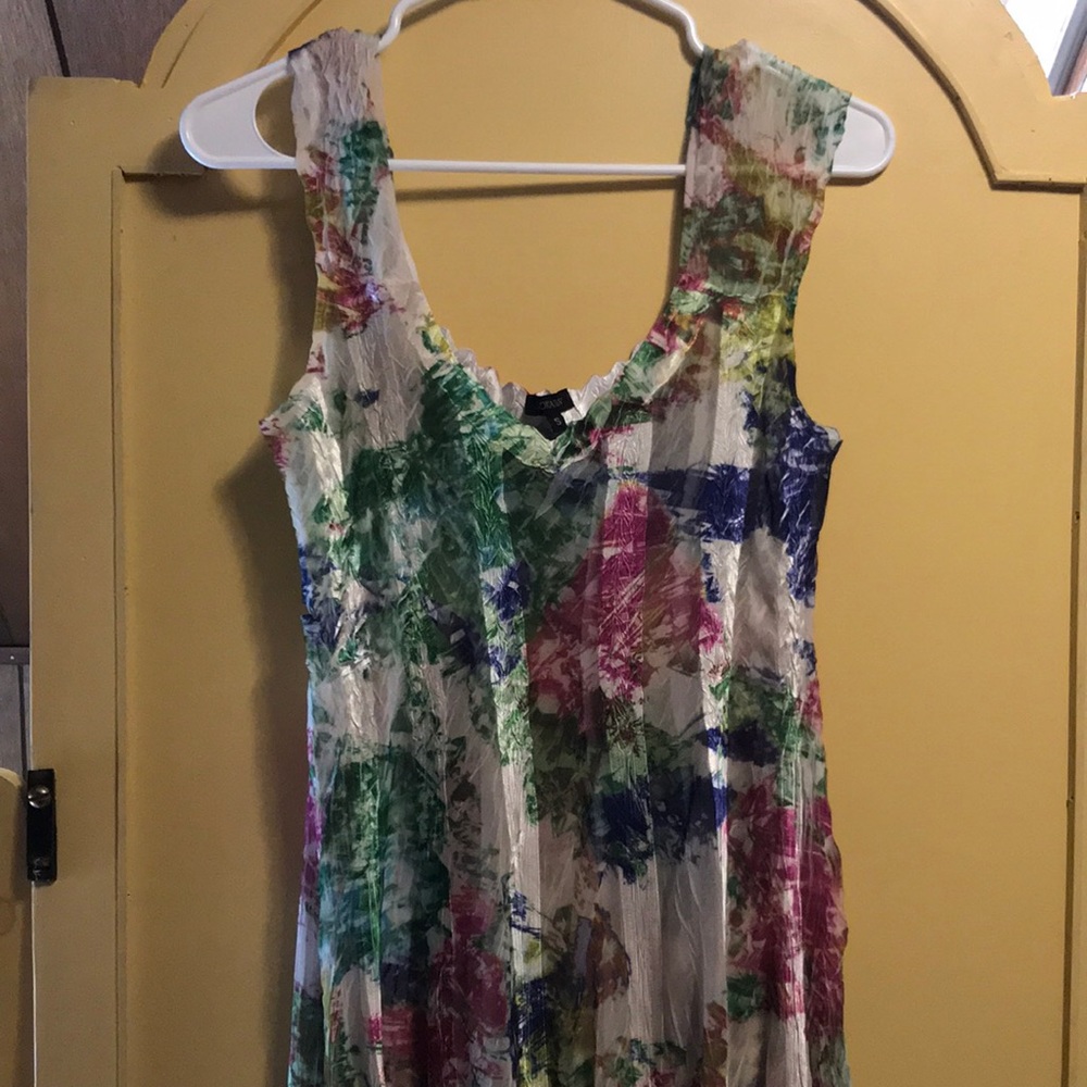 Flowy floral komarov dress